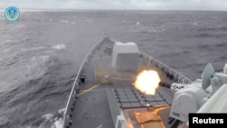 Çin Xalq Azadlıq Ordusu Tayvanın şərqində təlimlər keçirir.