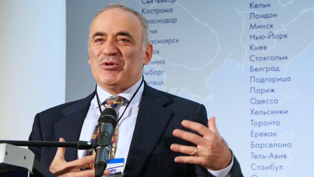 Russia adds Kasparov and Khodorkovsky to 'foreign agents' list