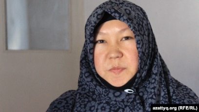 Орыстың жезөкшелерінің құлдарын қалай жалайды. Піскен қалыңдық жасырын камера