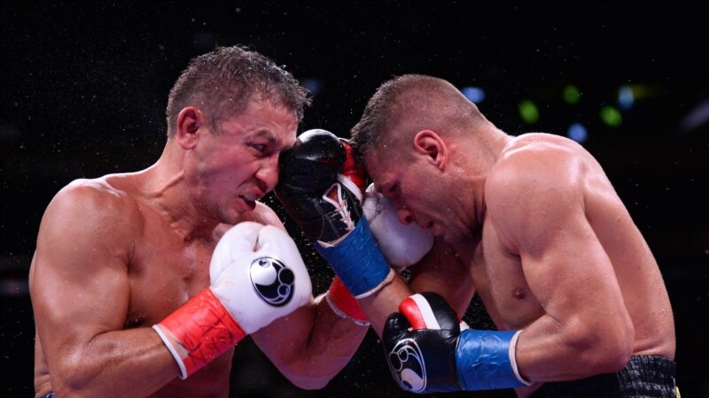 Бокс: украинец Деревянченко проиграл бой за два чемпионских пояса