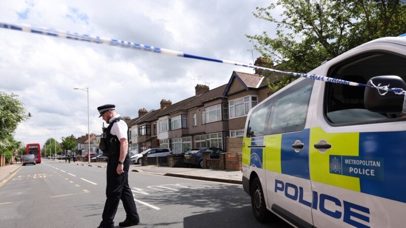 Vritet një adoleshent në Londër gjatë një sulmi me shpatë