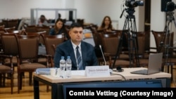 Denis Băbălău, în timpul audierilor la comisia vetting.