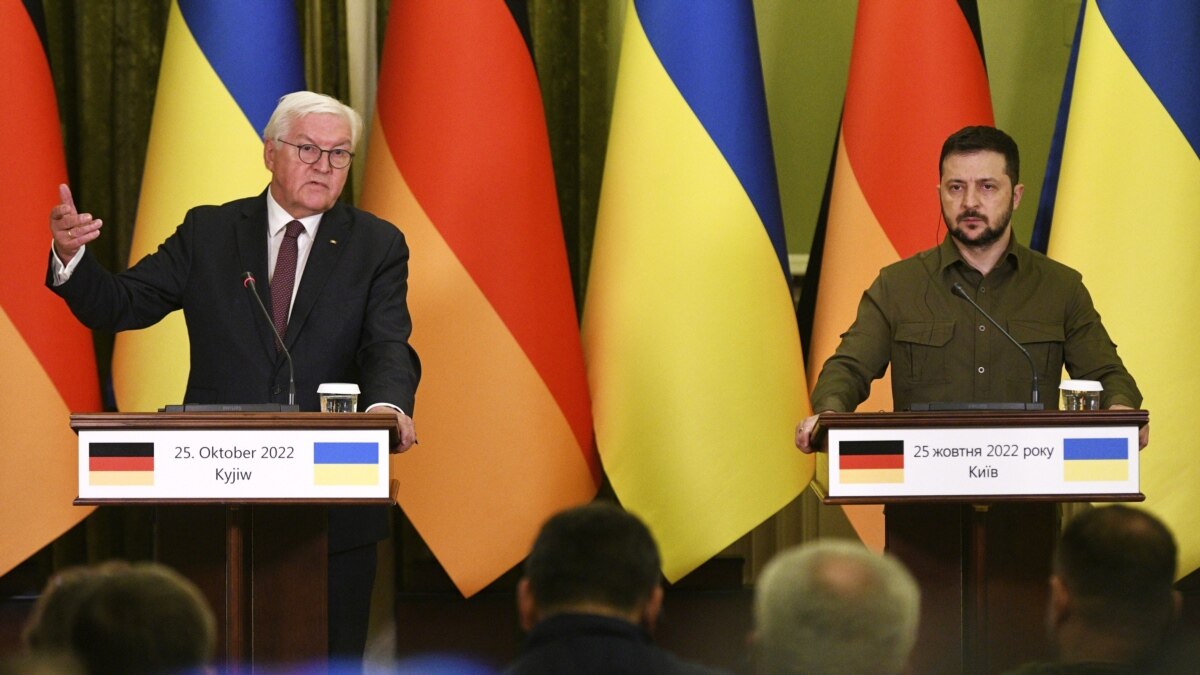Зеленський на брифінгу з Штайнмаєром: сподіваюся на отримання незабаром ...