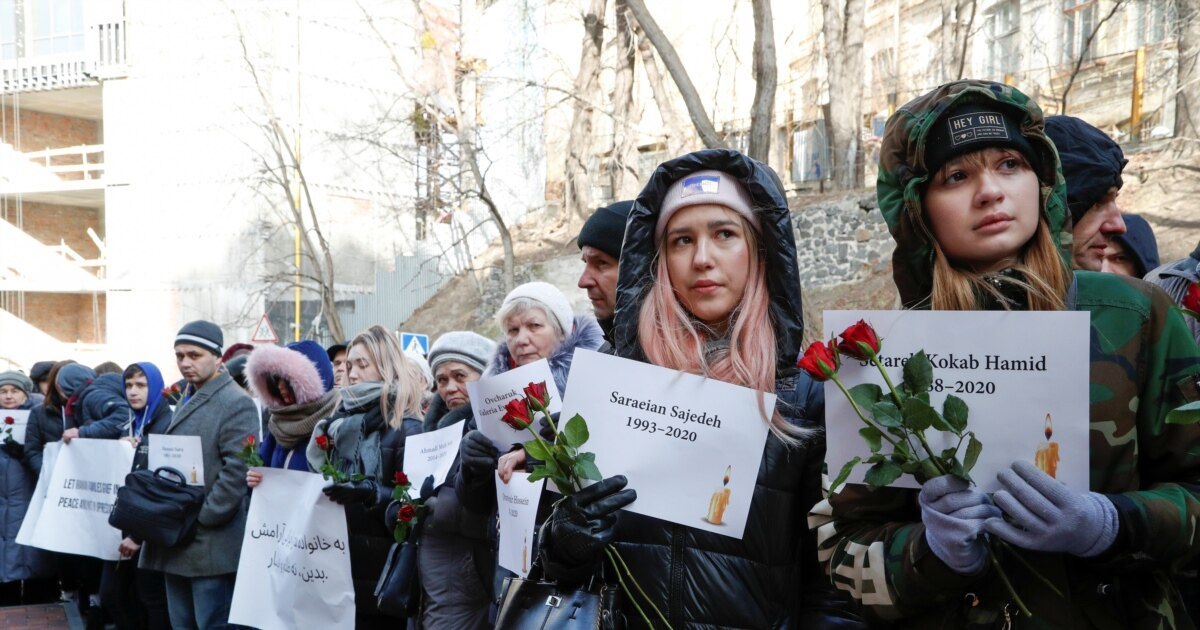 Families Of Flight PS752 Victims Criticize Iran's Judiciary For "Show Trial"