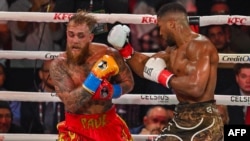 جریان مبارزۀ انتونی جاشوا و جیک پال - تصویر از خبرگزاری فرانسه 