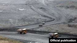 The Kyrgyz government has temporarily taken over control of the Kumtor mine in what President Sadyr Japarov has called a necessary move to address environmental and safety violations.