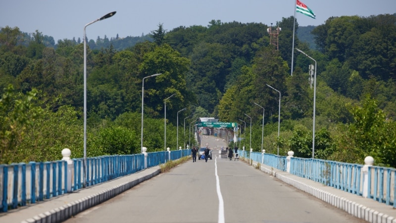 ბენზინის ხმაურიანი გზა აფხაზეთისკენ და ოკუპირებულ ტერიტორიაზე ვაჭრობის სხვა დეტალები