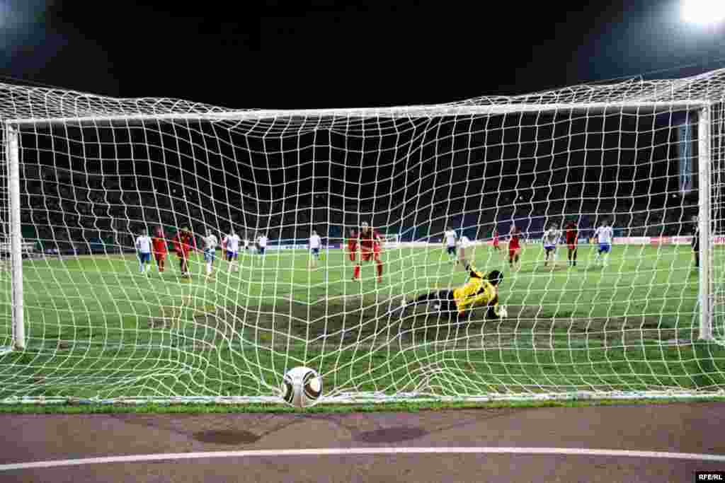 Azərbaycan 1 – 1 Belçika #11