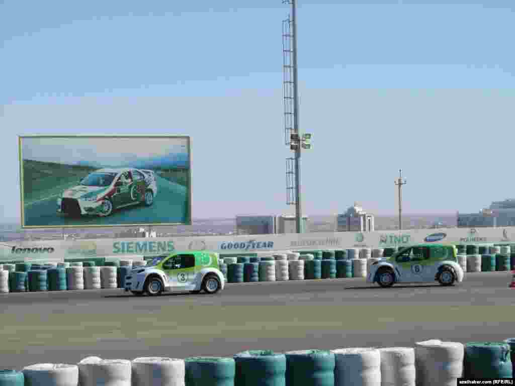 Turkmenistan -- Car race in the capital Ashgabat