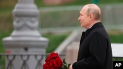 Vlagyimir Putyin orosz elnök Moszkvában, a Vörös téren a nemzeti összetartozás napján 2022. november 4-én
