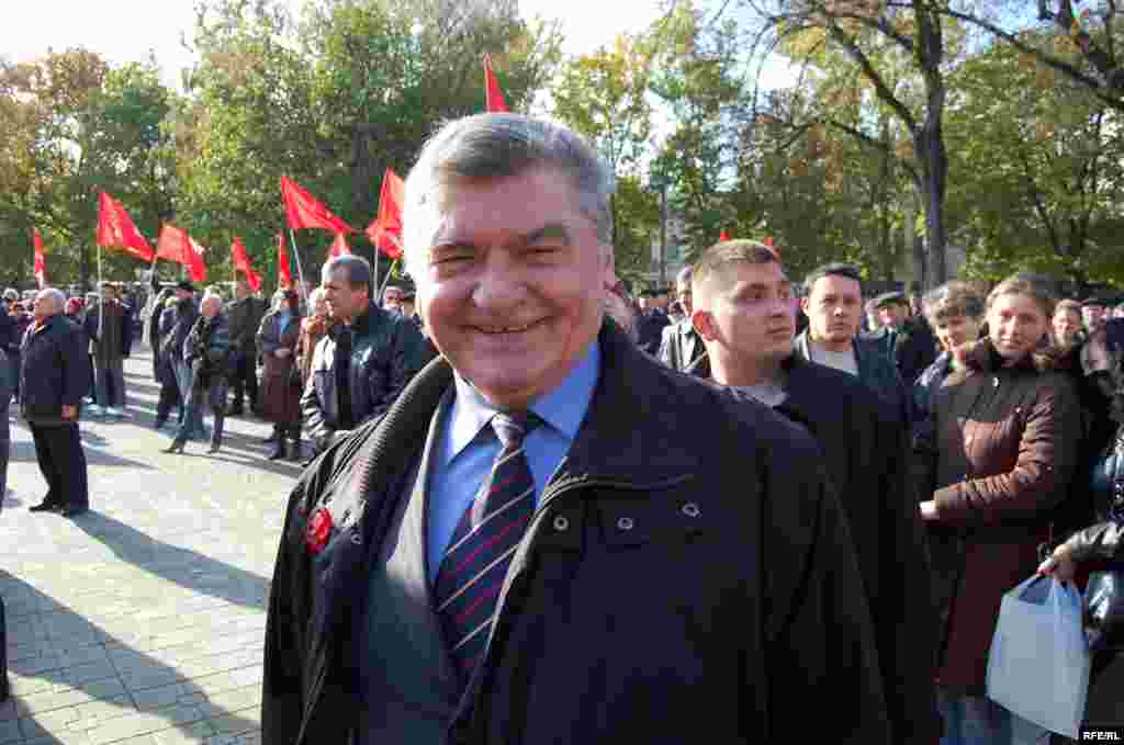 Feţe exultante - "Vom învinge pentru generaţiile viitoare!"