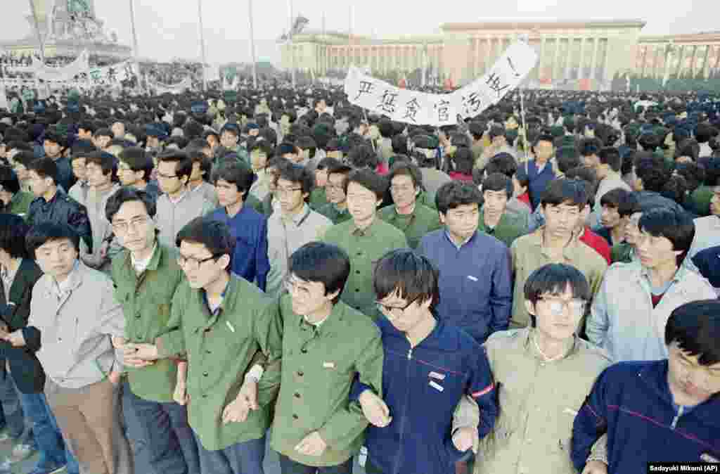 PHOTO PACKAGE: A Look Back At The Crackdown On Tiananmen Square 1989