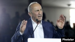 Former Armenian President Robert Kocharian speaks during a campaign rally in Yerevan on June 5. (file photo) 