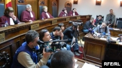 Curtea Constituțională la validarea alegerilor din 2009