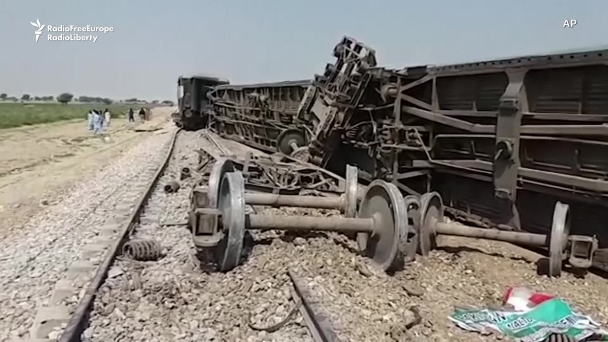 Four Killed, Seven Injured By Bomb Blast On Pakistani Railway