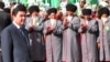 Türkmenistanyň prezidenti Gurbanguly Berdimuhamedow Daşoguzda geçirilen Ýaşulular maslahatynda, 2010-njy ýylyň 14-nji maýy.