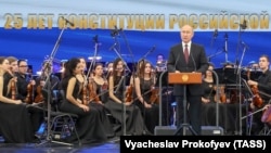 Владимир Путин на торжественном приёме в честь 25‑летия принятия Конституции России