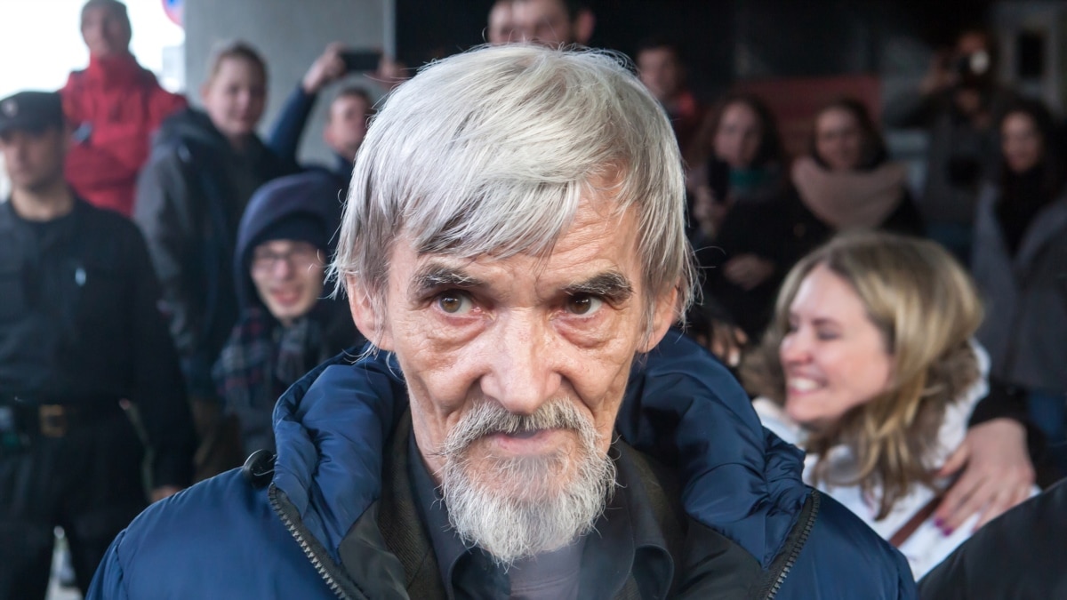 митці і науковці просять Верховний суд забрати справу Юрія Дмитрієва