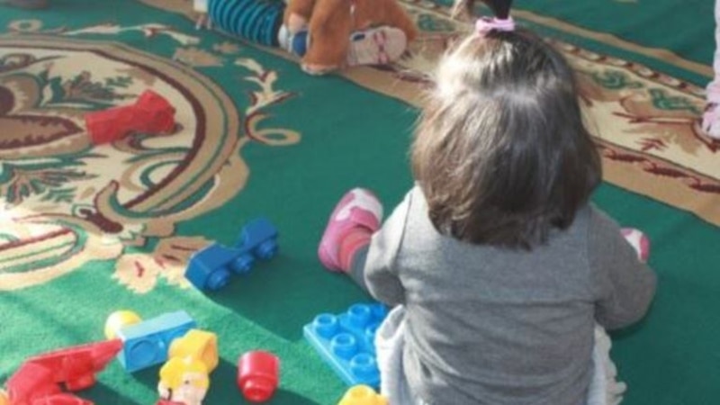 Избитая отчимом трехлетняя девочка  ранее уже подвергалась насилию