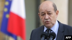 Ministri i mbrojtjes i Francës Jean-Yves Le Drian