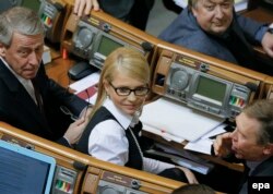 Iulia Timoșenko in timpul votului de neîncredere din parlament, 16 febr., 2016