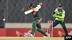 د درو لوبو په سېریز کې لومړۍ بنګلادېش او دویمه پاکستان ګټلې ده. 