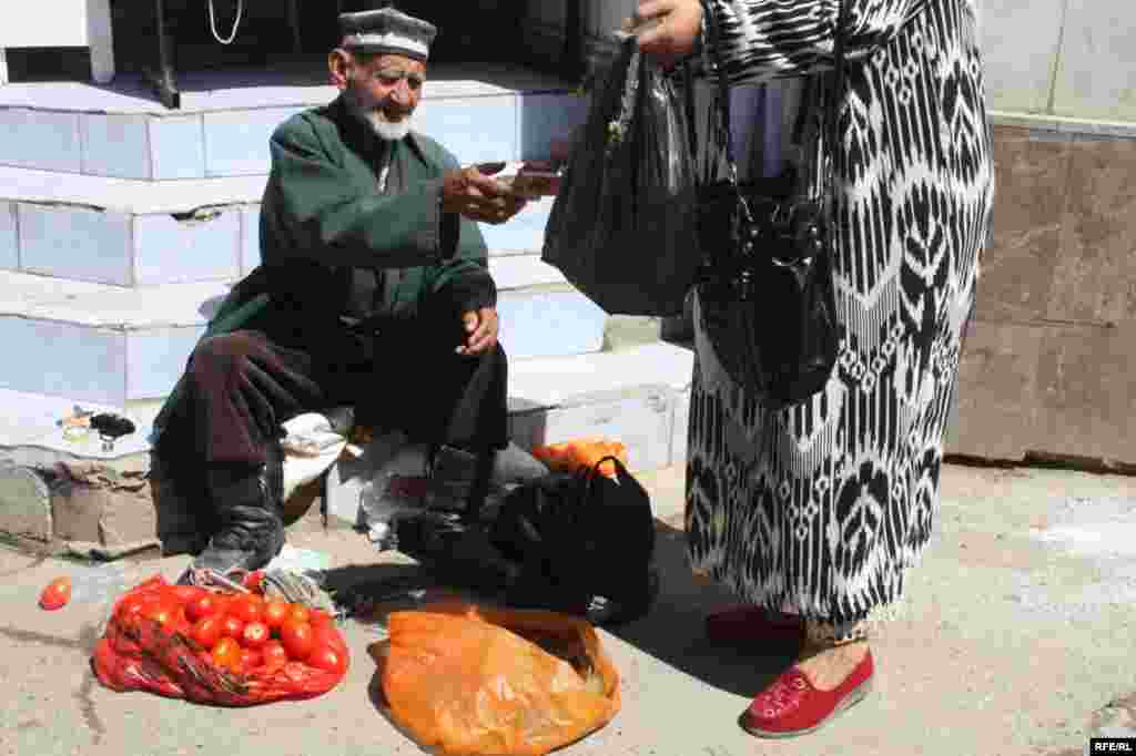 Дар орзуи арзонӣ #131