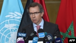 Бернардіно Леон повідомляє про результати переговорів щодо Лівії, Шкірат, Марокко, 9 червня 2015 року