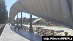 The center of the bridge on the Ibar River in Mitrovica under construction in July 2017.