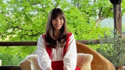 Мими Шишкова разказва политически сюжети в шеговити видеа в ТикТок