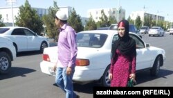 Gündogar Türkmenistan, hijably gyz