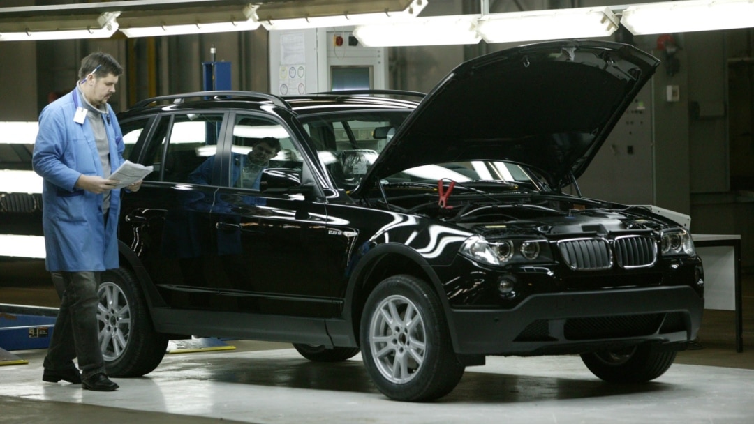 Bootleg BMWs: How Luxury Cars Are Built From Leftover Parts In Russia