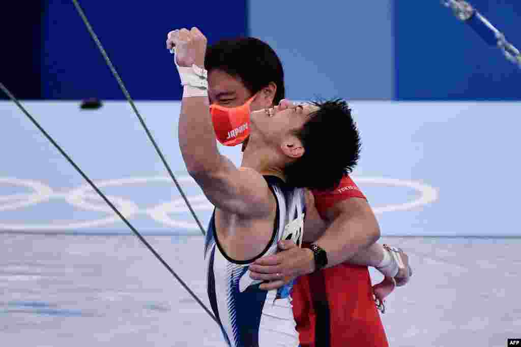 Жапон Дайке Хашимото спорттық гимнастикадан ерлер арасындағы көпсайыста жеңіске жетті. 28 шілде 2021 жыл.