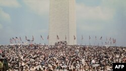 "Марш бедняков", направленный на борьбу с бедностью и безработицей, начал организовывать Мартин Лютер Кинг, но после его убийства акция была продолжена его соратниками, Вашингтон, 19 июня 1968 года.