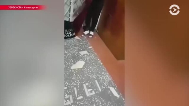 Міліцыянт ва Ўзбэкістане прымусіў жанчын у аддзяленьні распрануцца дагала і зьняў на відэа