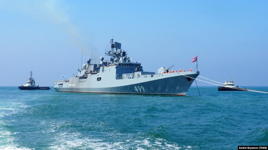 The Admiral Makarov frigate takes part in Russian Navy Day celebrations at the port of Tartus, Syria, on July 26.