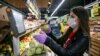 40% россиян не хватает денег на необходимые продукты