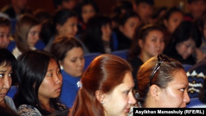 Жасырын камерадағы порно видеолар