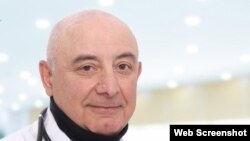 ექიმ გოგი ჩახუნაშვილს „სტრატეგიული და განსაკუთრებული მნიშვნელობის ობიექტის ხელში ჩაგდების ჯგუფურ მცდელობასა“ და "ჯგუფურ ძალადობაში" წარუდგინეს ბრალი 4 ოქტომბრის საქმეზე. 