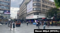 Grafit "Kosovo je srce Srbije" koji je napisan na istom mestu nedugo pošto su ga aktivisti okrečili