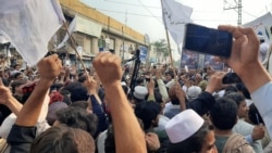 Thousands Rally For Peace In Northwestern Pakistani City (Video)