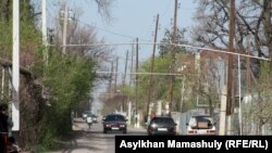 Поселок Акжар на окраине Алматы, вошедший в состав нового городского района.
