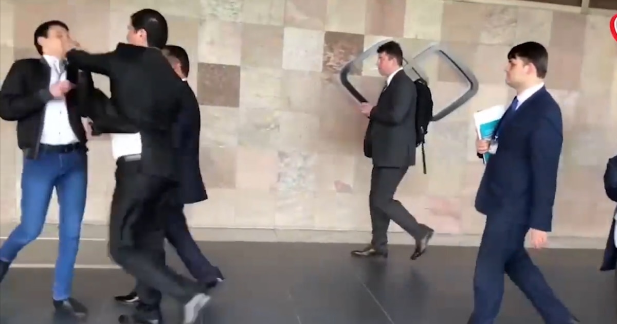 Majlis Podcast: Handshakes, Hugs, And Punches As Tajik Government, Opposition Meet