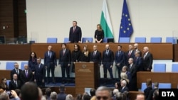 Привремената влада со премиерот Андреј Ѓуров стапи на должност откако положи заклетва пред Народното собрание, 19 февруари 2026 година