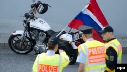 Группу "Ночных волков" остановила полиция Германии 