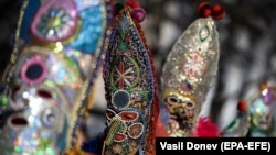 Маските са от карнавала "Сурва", но са част от почти всеки сюжет в България.