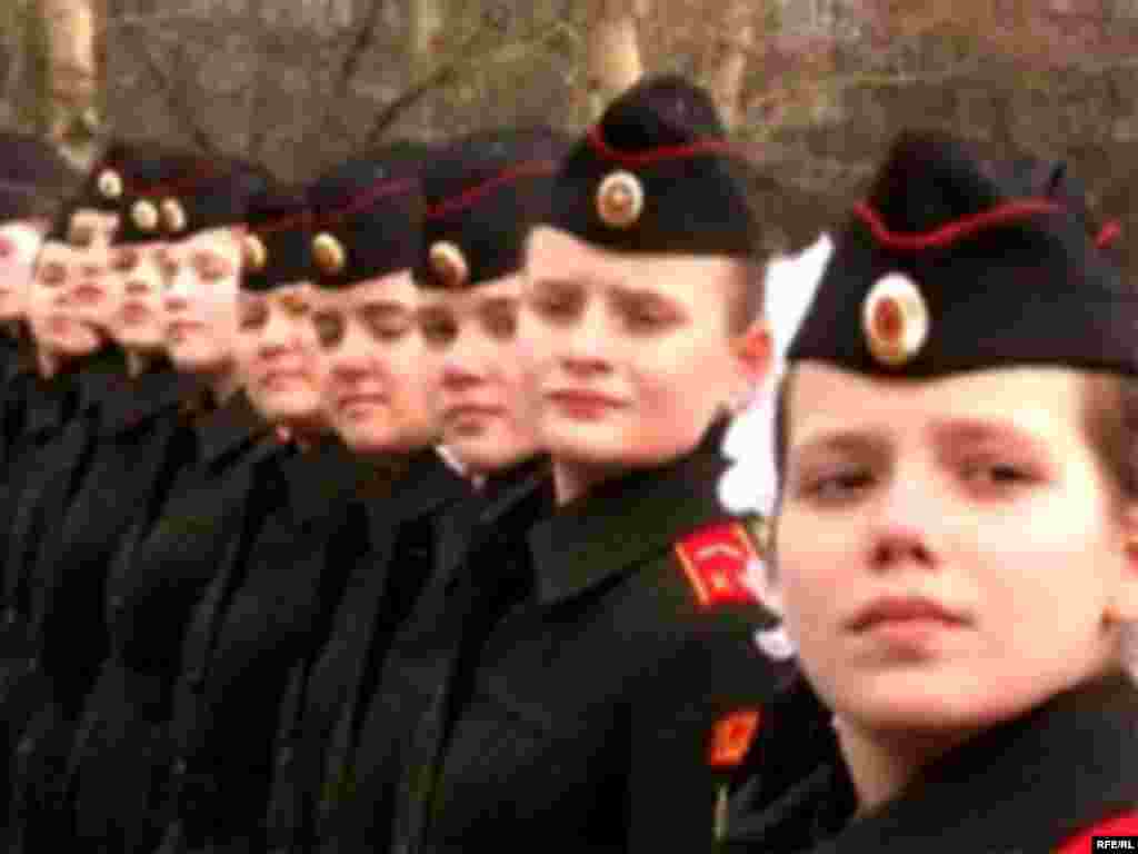 Rusija - Ženska vojna akademija - Ovo je snimak djevojaka-kadeta iz moskovske državne vojne akademije.