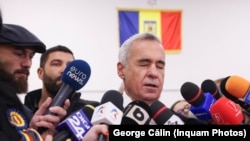 Călin Georgescu a avut mai multe discursuri în care a criticat companiile străine din România. El crede că „în România, nicio privatizare nu este justificată”.