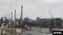 Панорама прифронтової Авдіївки, коксохімічний завод, Донецька область
