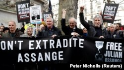 Демонстрация в Лондоне в поддержку Джулиана Ассанжа, 22 февраля 2020 года